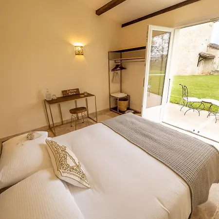 Maison De Lunel Country house *